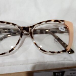 Leopard Print and Peach Women's Glasses +2.50 Reading